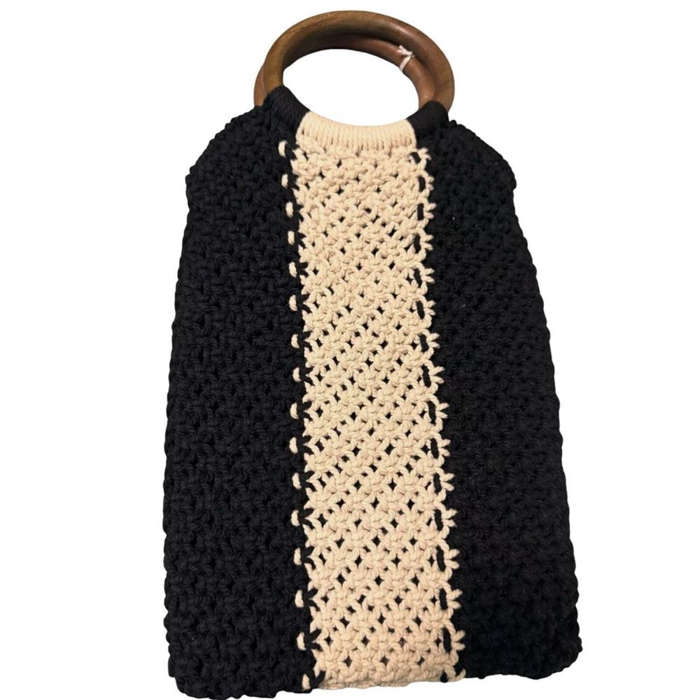 Laude The Label The Gabby Macrame Hand Bag Purse Black‎ and Cream Wooden Handles